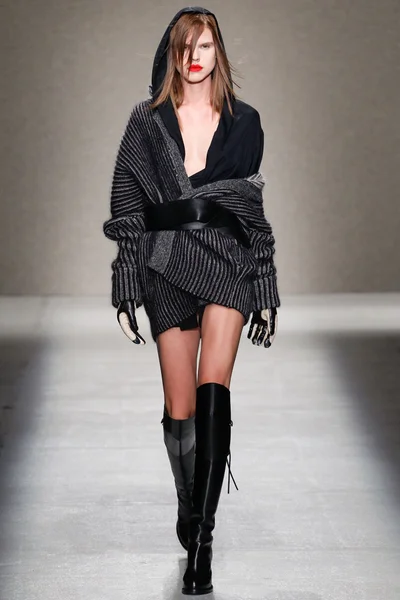Look 22